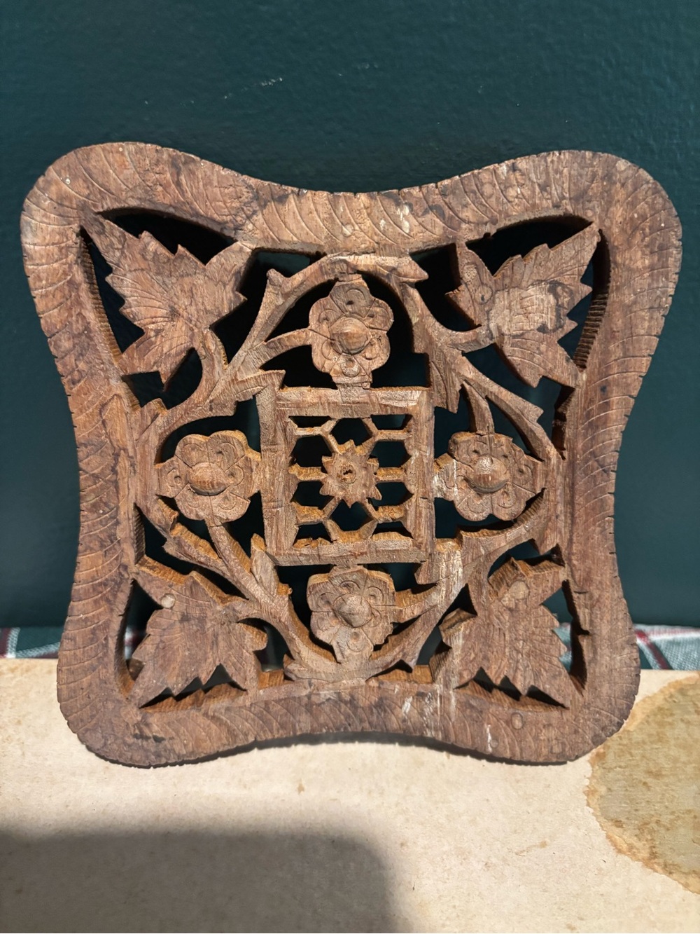 Antique Hand-Carved Wooden Floral Trivet Wall Decor - Rustic Brown